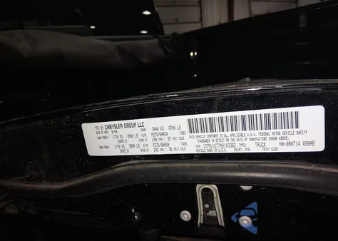 2010 Dodge Ram 1500 Laramie z USA, uszkodzony, nr VIN 1D7RV1GT7AS103362